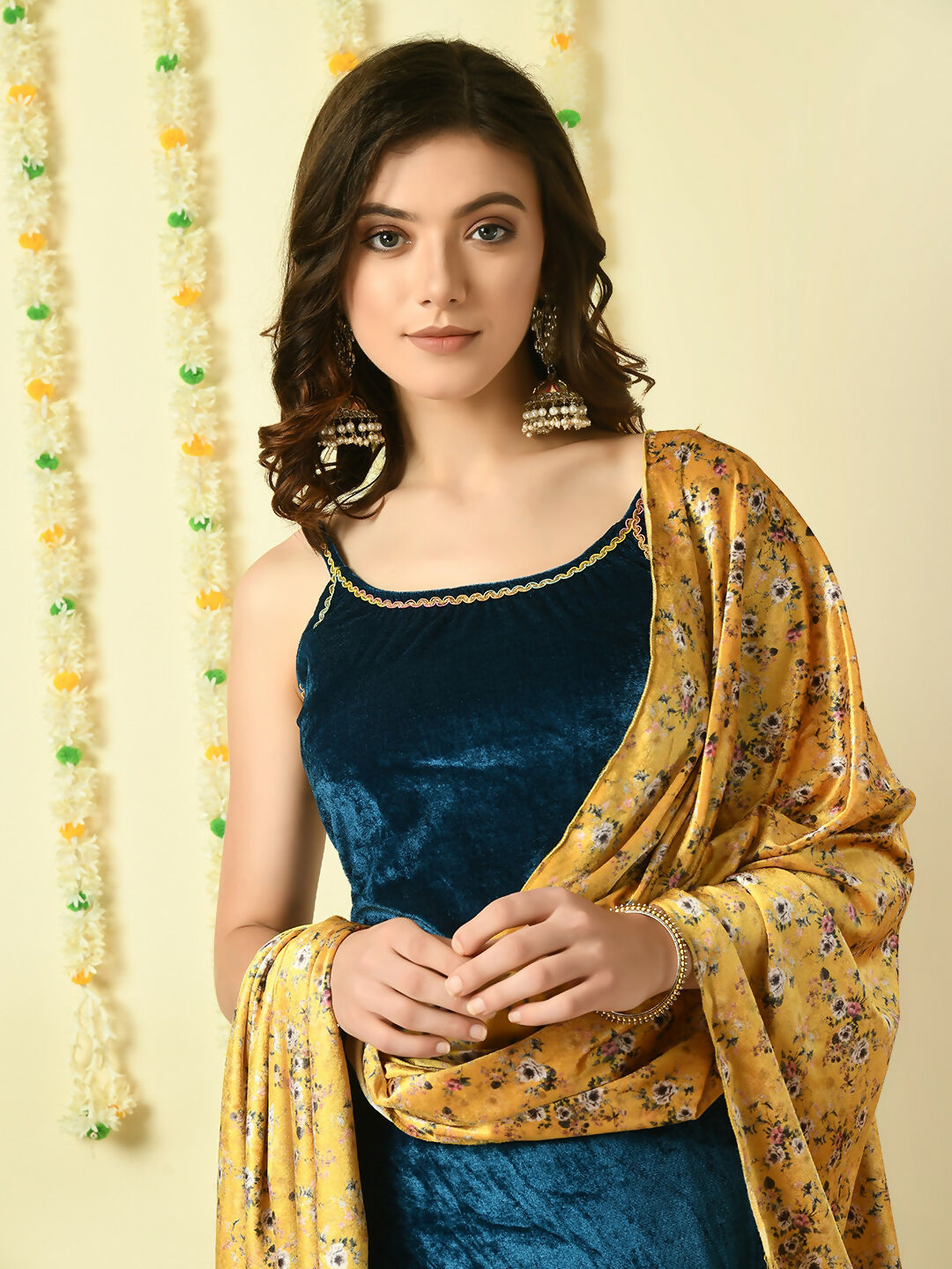 Myshka Women's Teal Velvet Kurti & Sharara With Dupatta Party Sets - Distacart