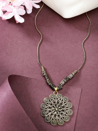 NVR Women's Gold-Plated Floral Shape Pendant with Chain - Distacart