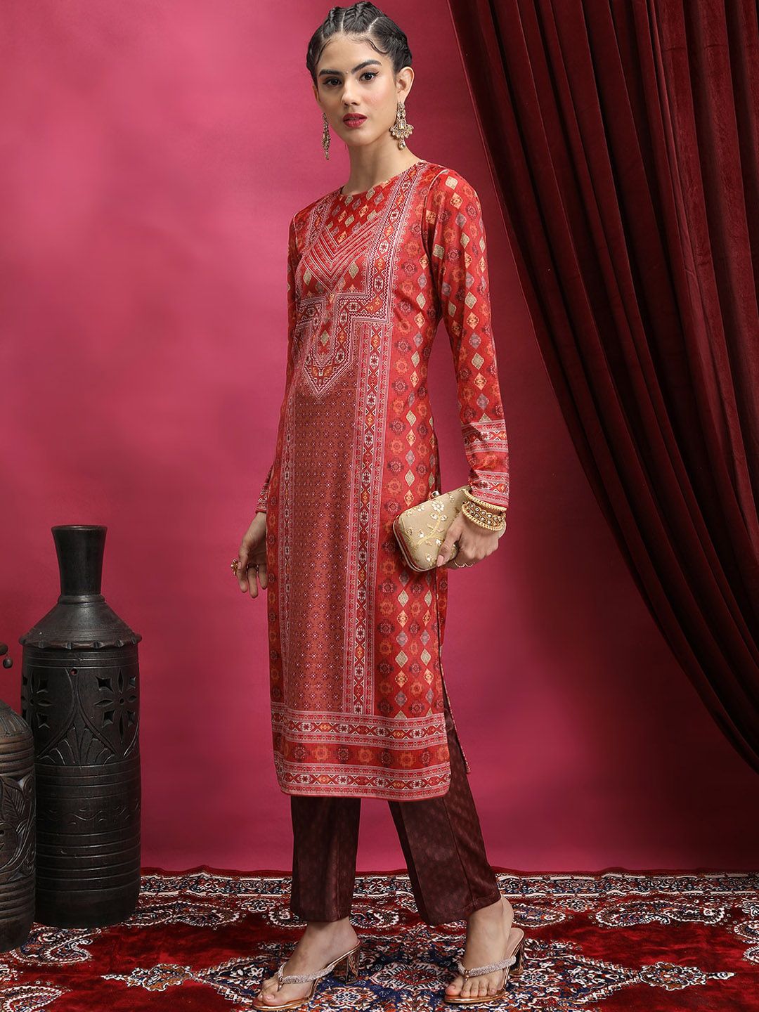 Vishudh Red Ethnic Motifs Printed Neck Straight Kurta