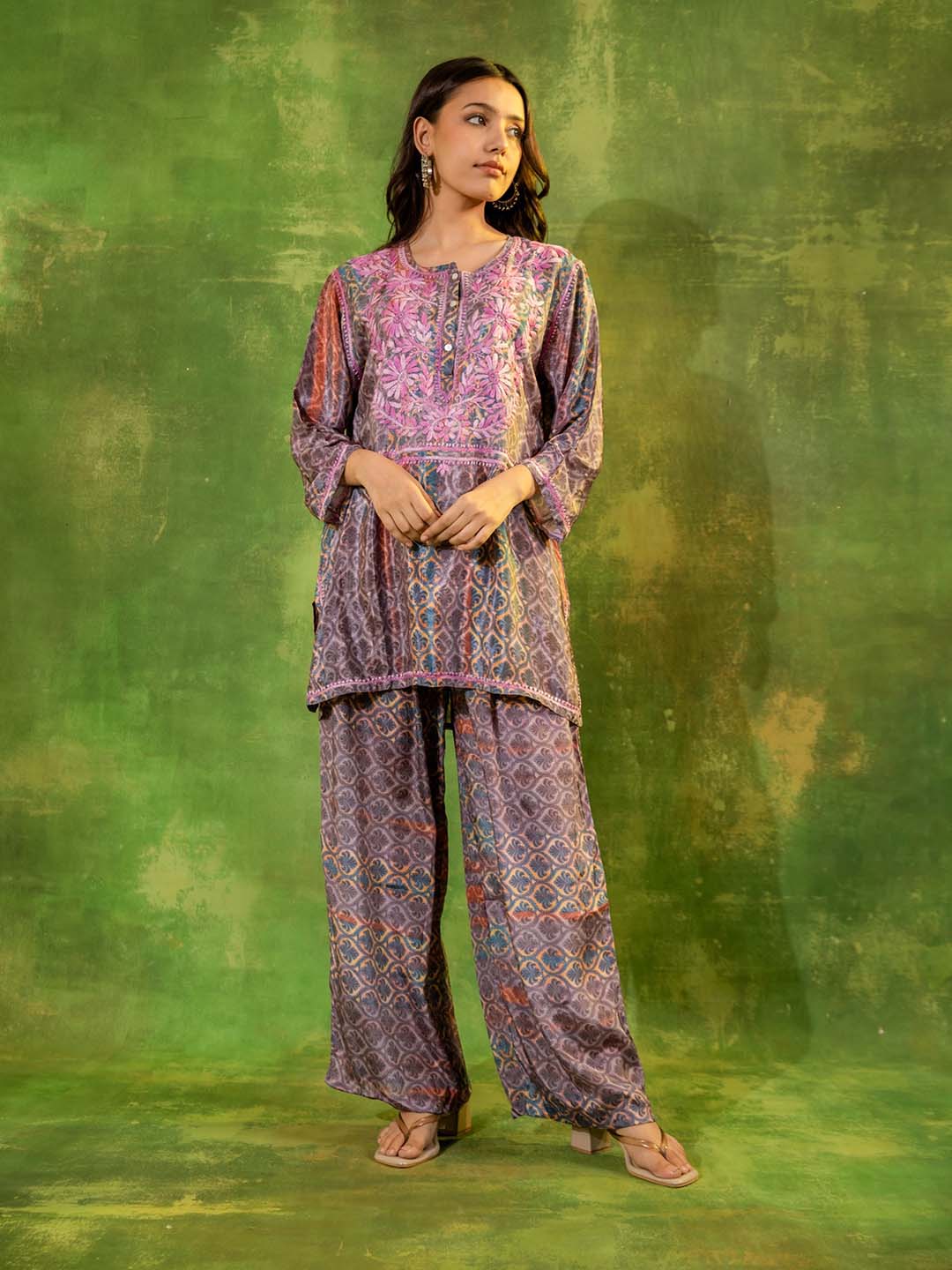 HOUSE OF KARI Floral Embroidered Regular Chikankari Straight Kurta with Palazzos - Distacart