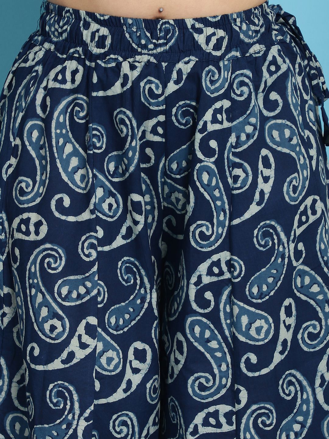 TAG 7 Women Paisley Printed Flared Palazzos