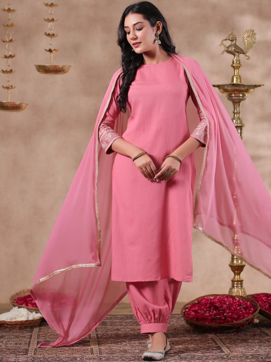 Anubhutee Round Neck Kurta With Salwar & Dupatta - Distacart