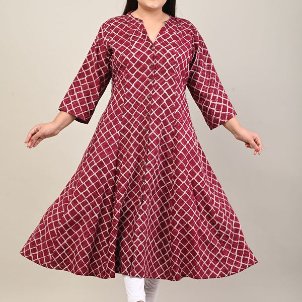 Swasti Geometric Printed Panelled A-Line Kurta - Distacart