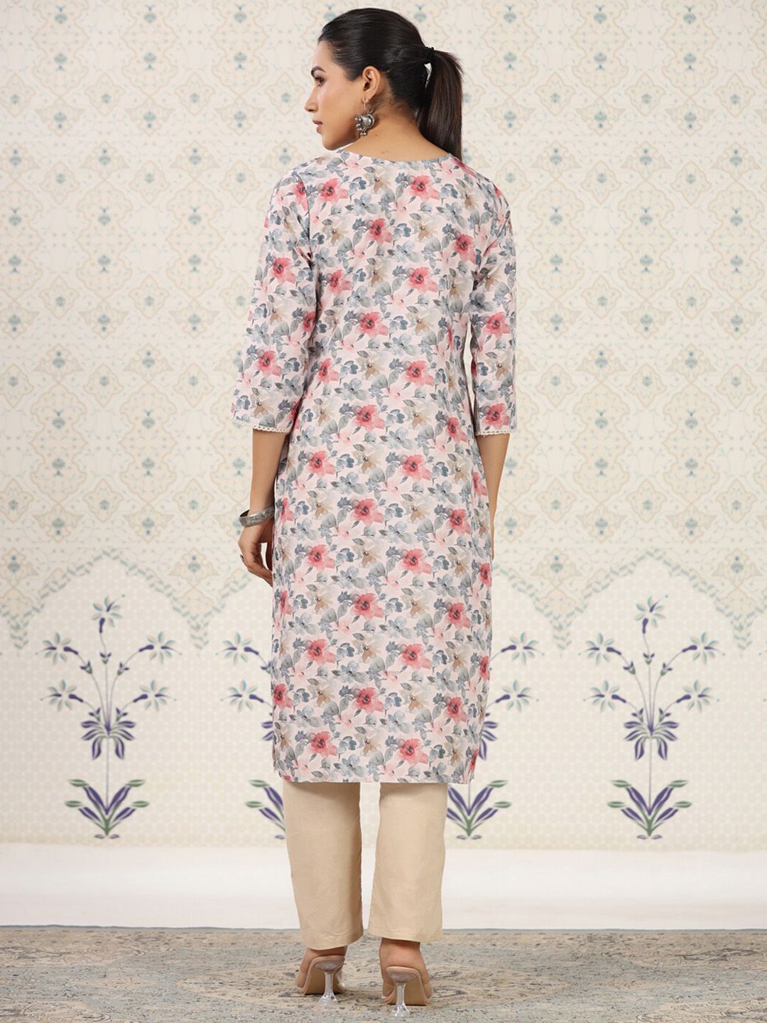 Ode by House of Pataudi Floral Printed Straight Kurta - Distacart