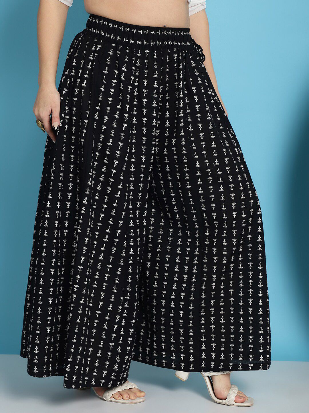 TAG 7 Women Floral Printed Flared Pure Cotton Palazzos - Distacart