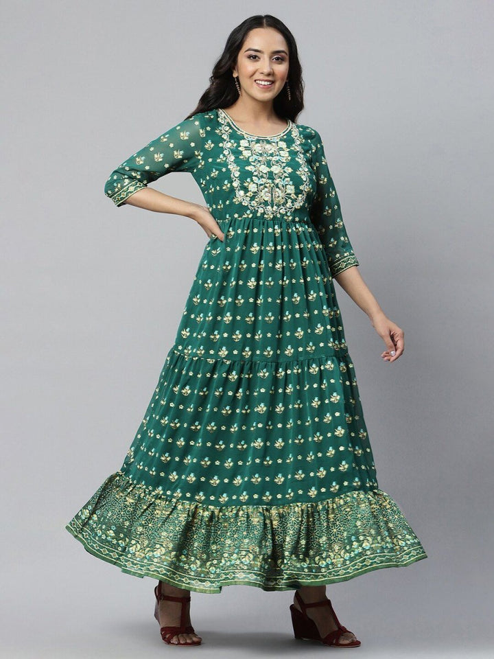 Buy AURELIA Green Floral Printed Tiered Maxi Dress Online At Low Price