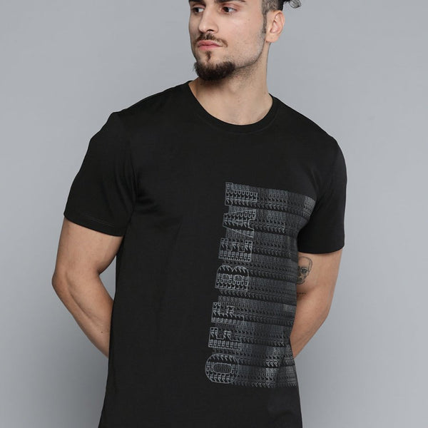 Alcis Men Black & White Typography Printed Slim Fit Training or Gym T-shirt - Distacart