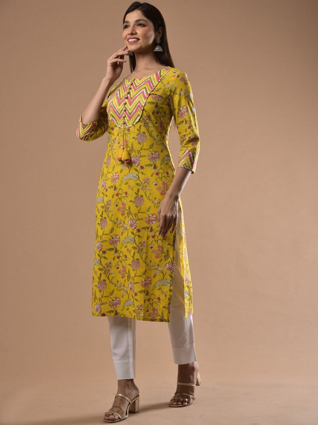 Swasti Women Yellow & Pink Floral Printed Straight Kurta - Distacart