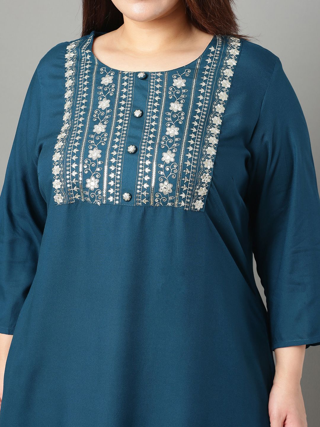 Sztori Plus Size Floral Yoke Design Mirror Work Straight Kurta