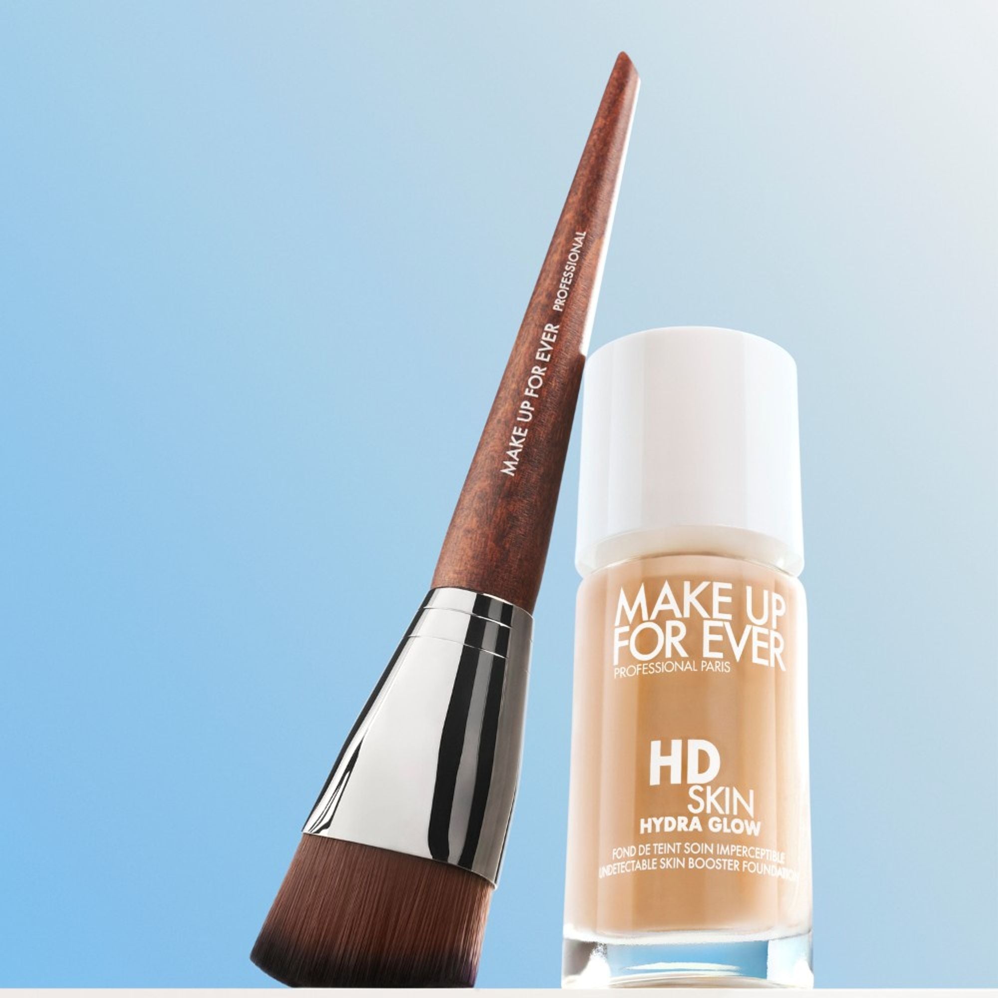 MAKE UP FOR EVER HD Skin Hydra Glow Foundation Brush - 118 - Distacart