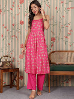 Thumbnail for Ode by House of Pataudi Women Floral Printed Regular Kurta with Trousers & With Dupatta - Distacart