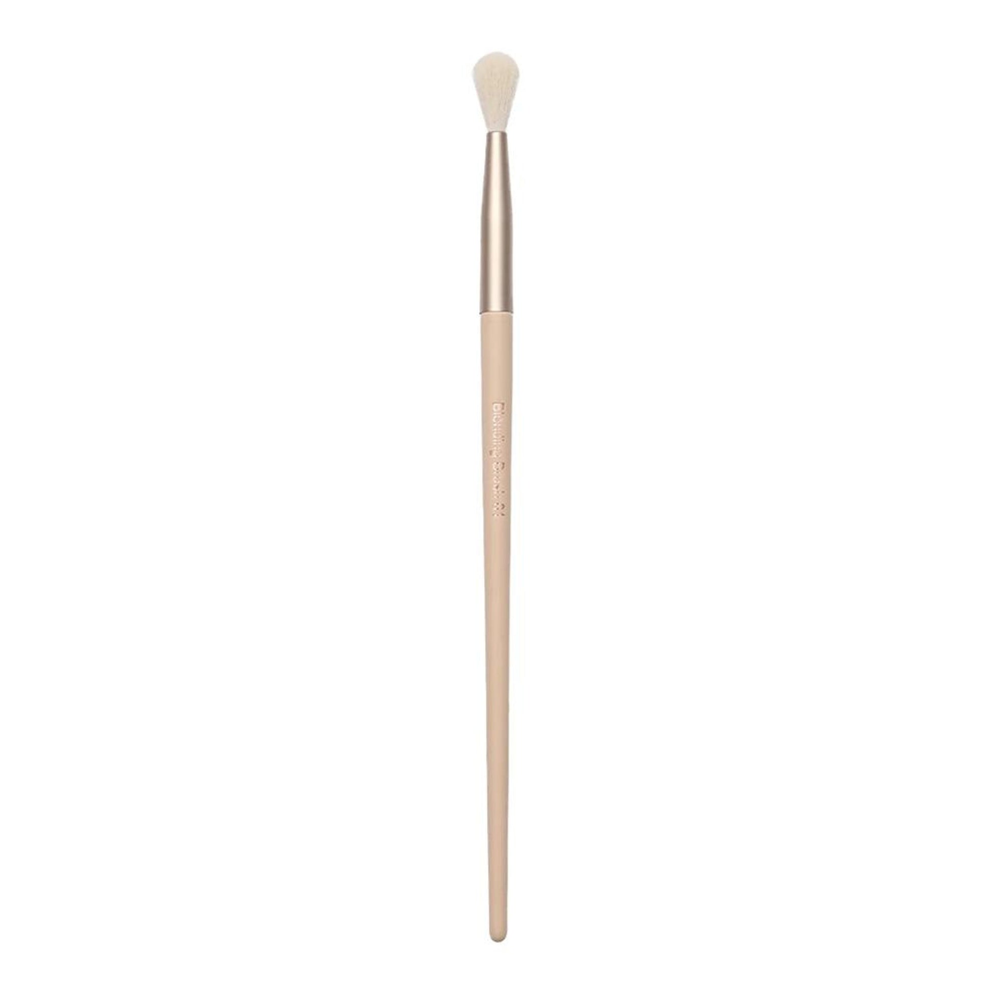 Milagro Beauty Blending Brush 61 - Distacart