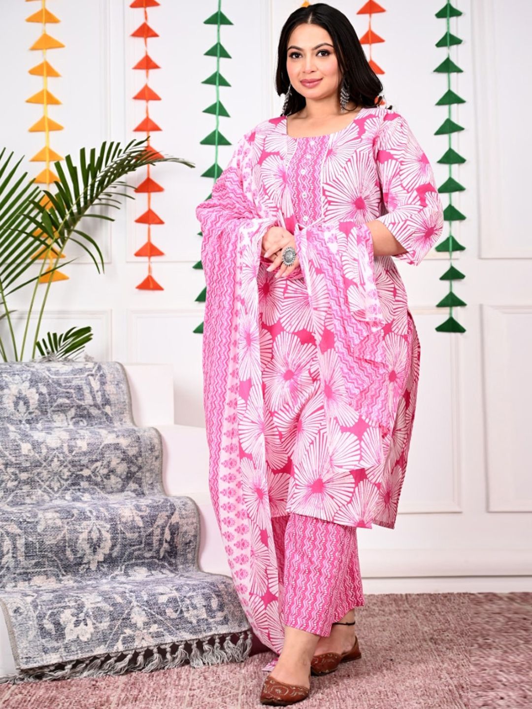 Swasti Plus Size Floral Printed Regular Pure Cotton Kurta with Trousers & Dupatta