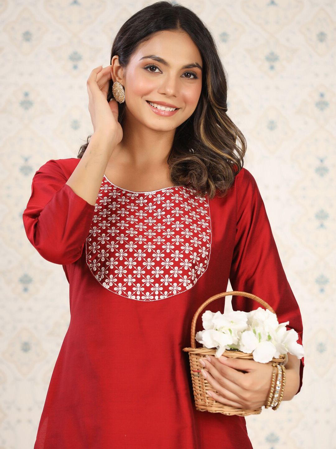 Ode by House of Pataudi Floral Embroidered Kurta - Distacart
