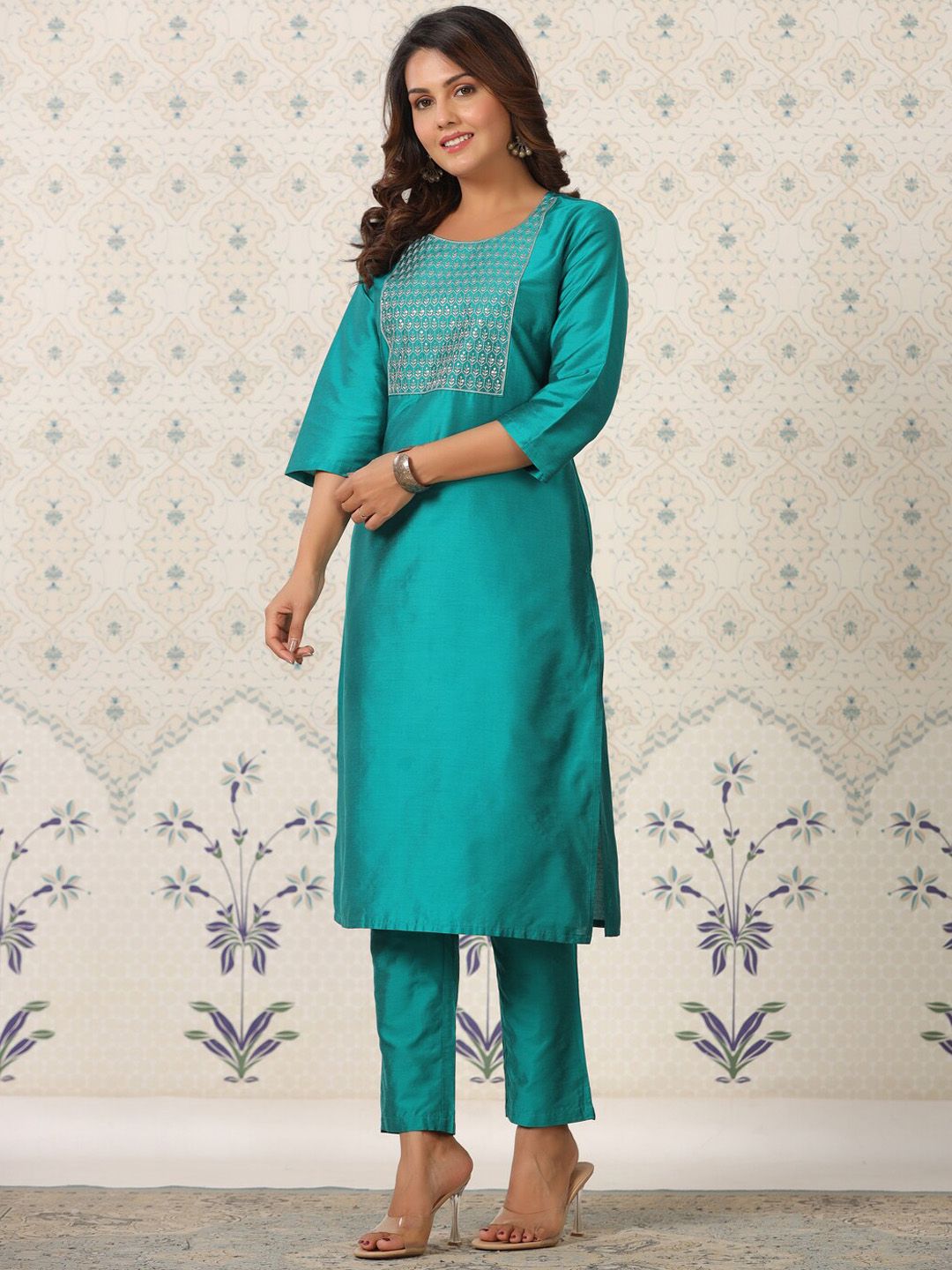 Ode by House of Pataudi Ethnic Motifs Yoke Design Thread Work Kurta With Trouser - Distacart