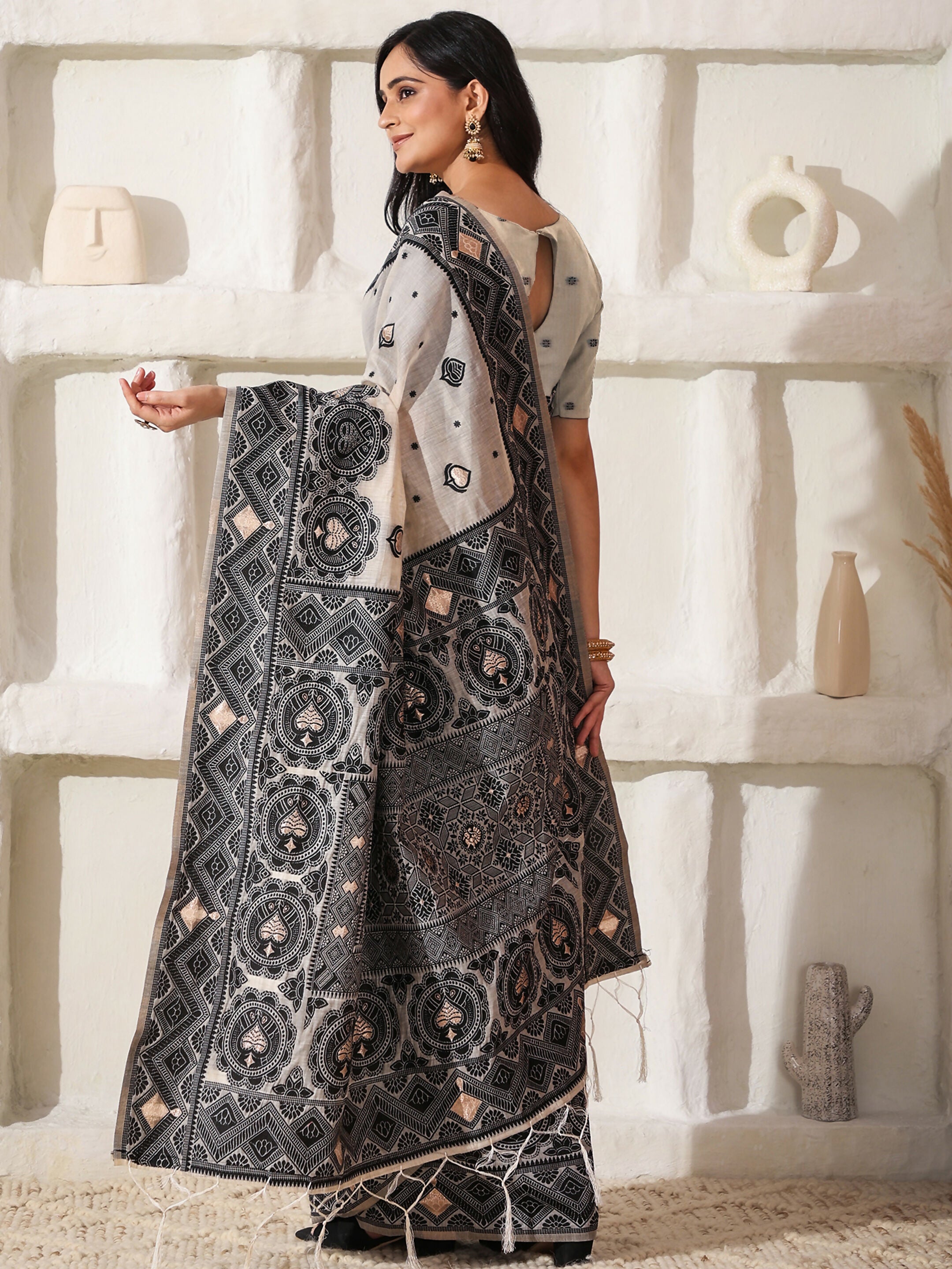 Astita Linen Cotton Black & Cream Saree
