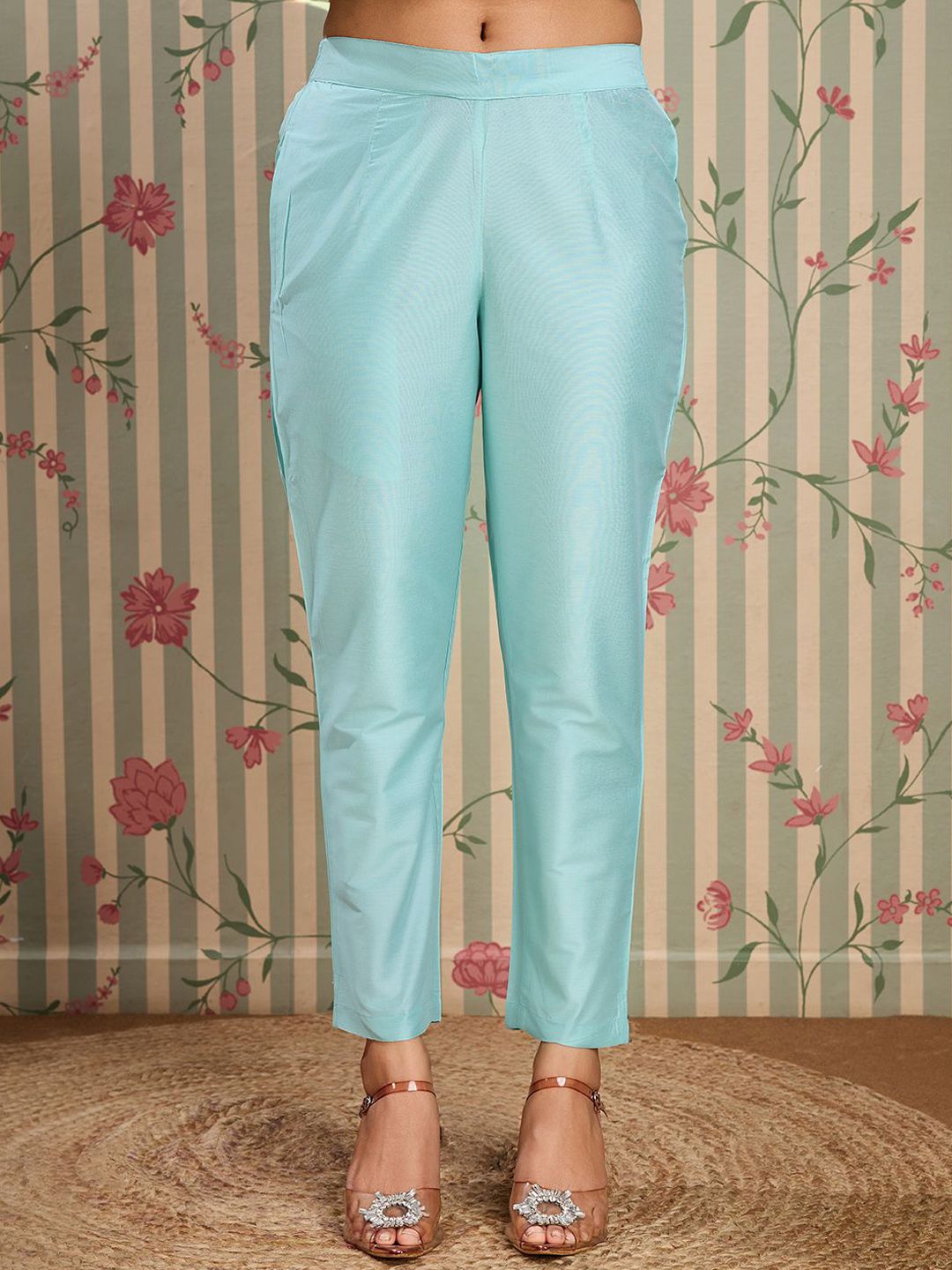 Ode by House of Pataudi Floral Embroidered Notch Neck Kurta With Trousers And Dupatta - Distacart