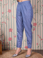 Thumbnail for Ode by House of Pataudi Floral Printed Regular Pure Cotton Kurta with Trousers & Dupatta - Distacart