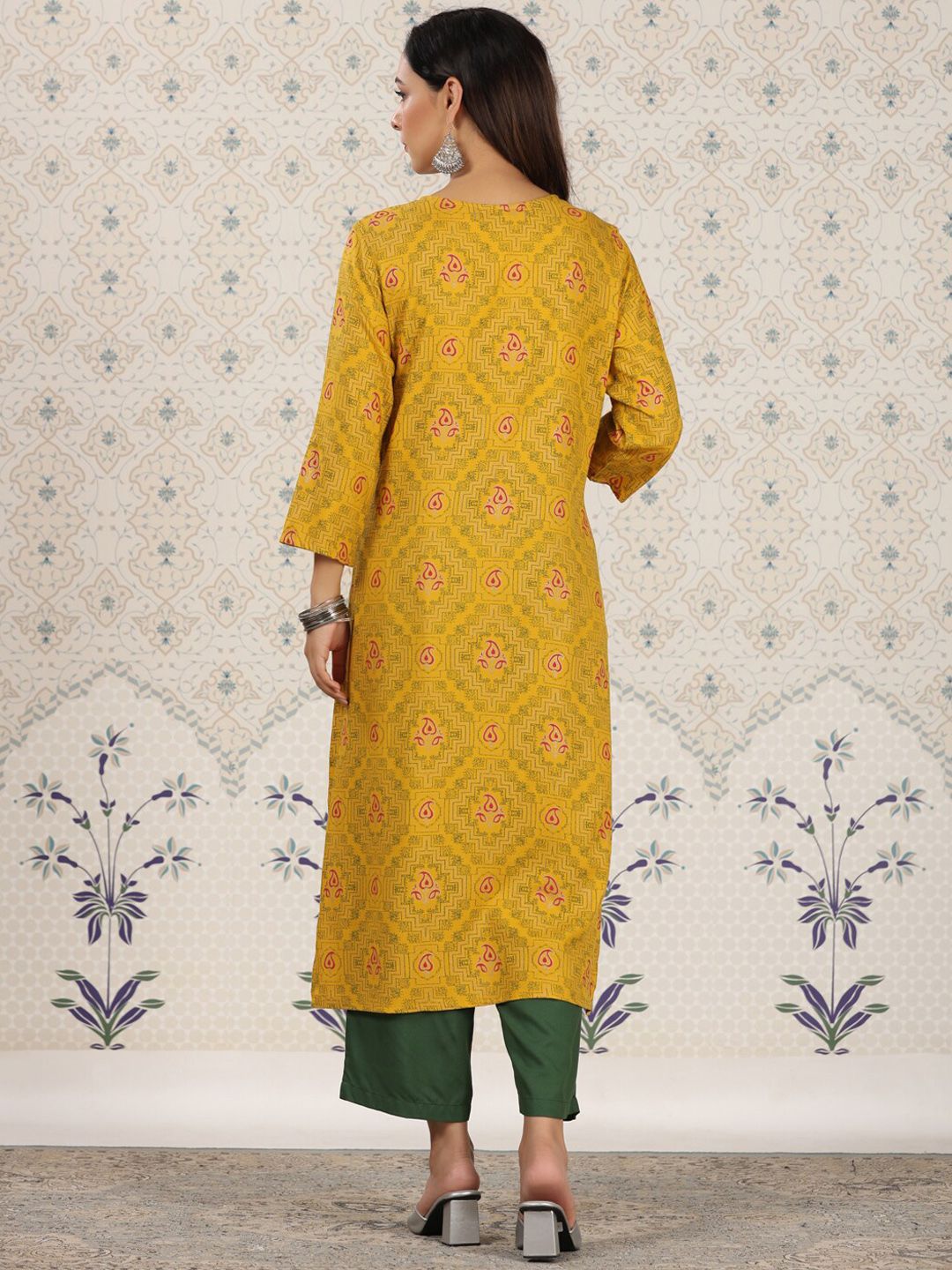 Ode by House of Pataudi Ethnic Motifs Printed Straight Kurta - Distacart