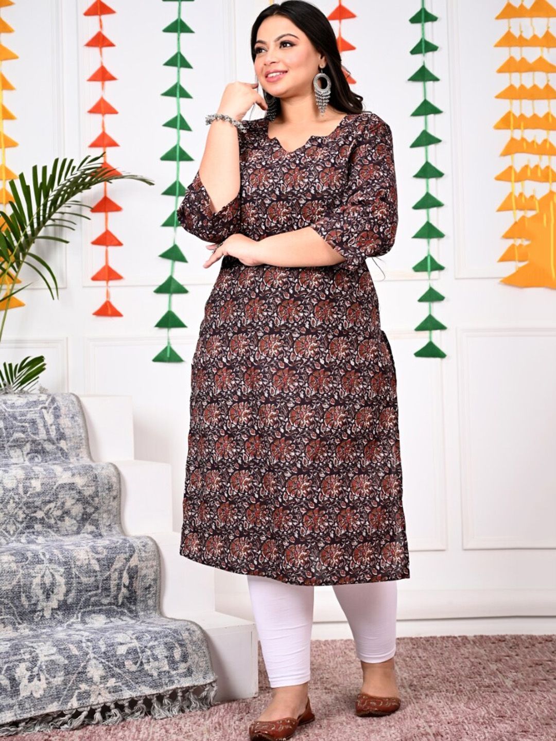 Swasti Plus Size Floral Printed Round Neck Straight Kurta