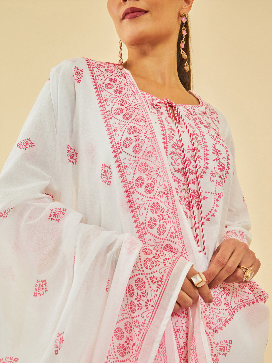 Soch White & Pink Floral Printed Pure Cotton Straight Kurta With Trousers & Dupatta - Distacart