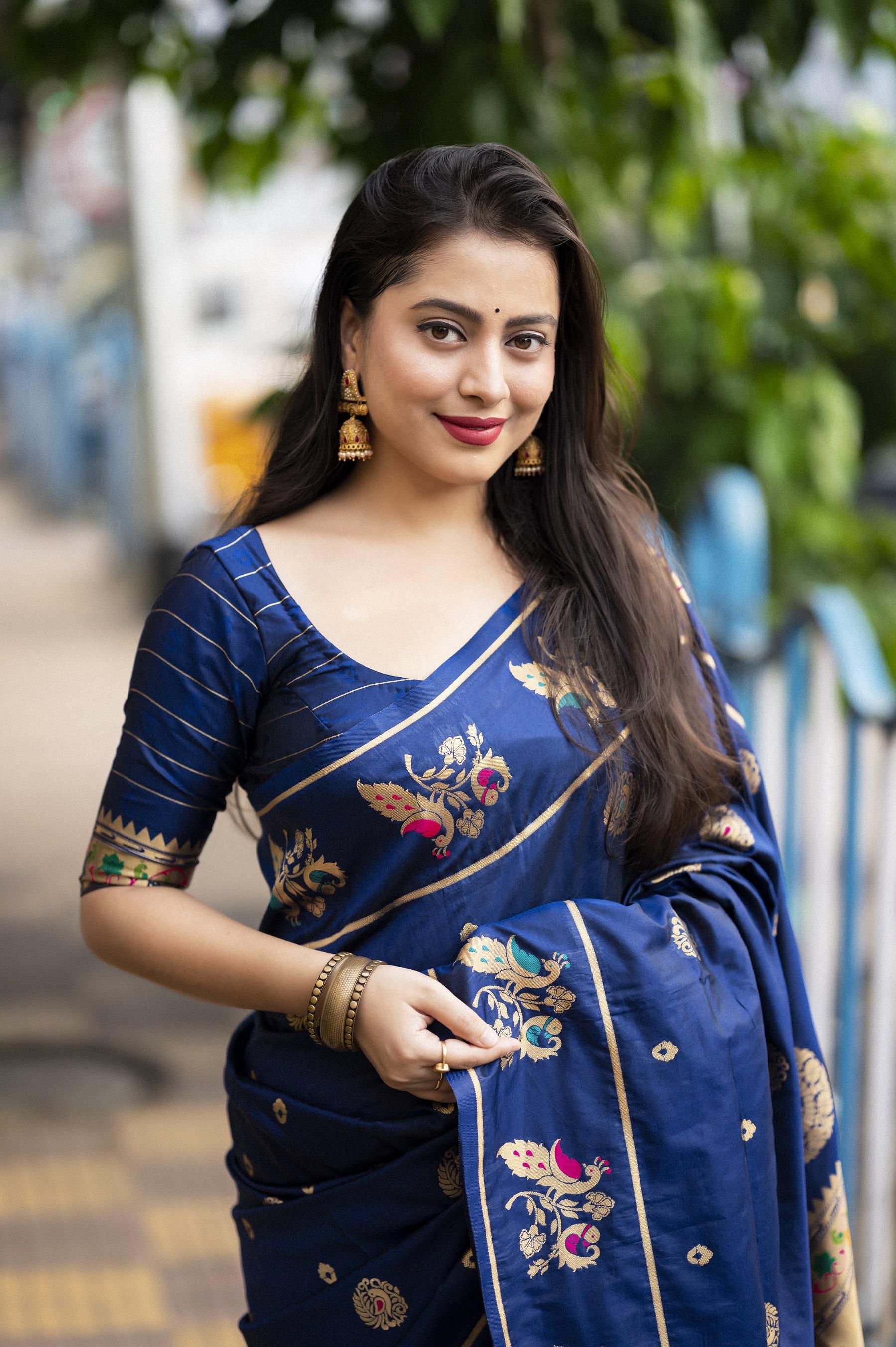 Navy Blue Pure Silk Woven Design Saree with Unstitched Blouse - A2M - Distacart