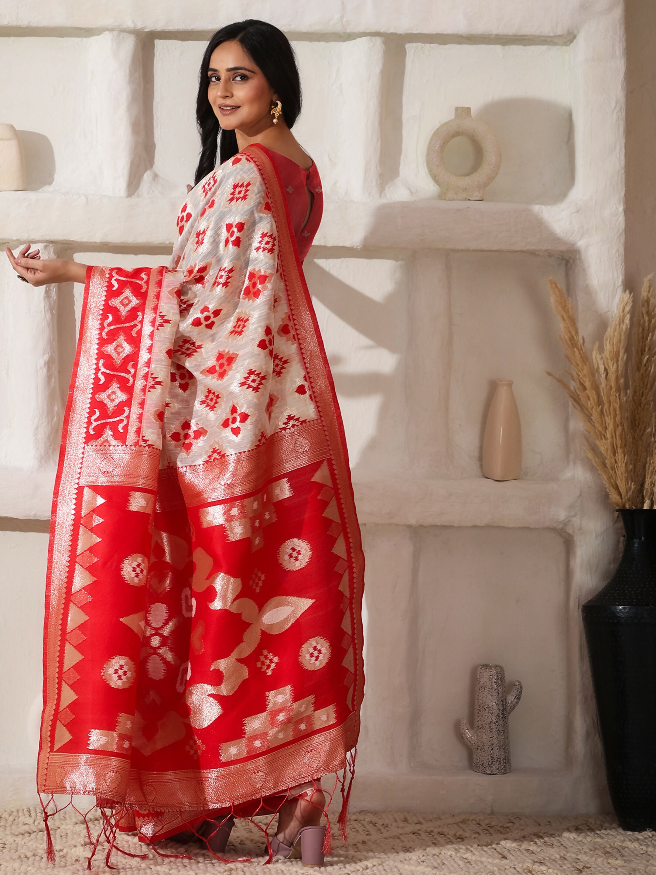 Astita Linen Cotton Red & White Saree