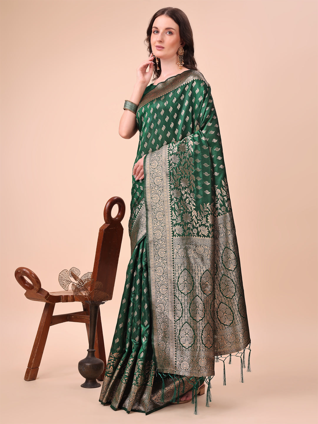 Aanika Women Green Lichi Silk Saree With UnStiched Blouse - Distacart