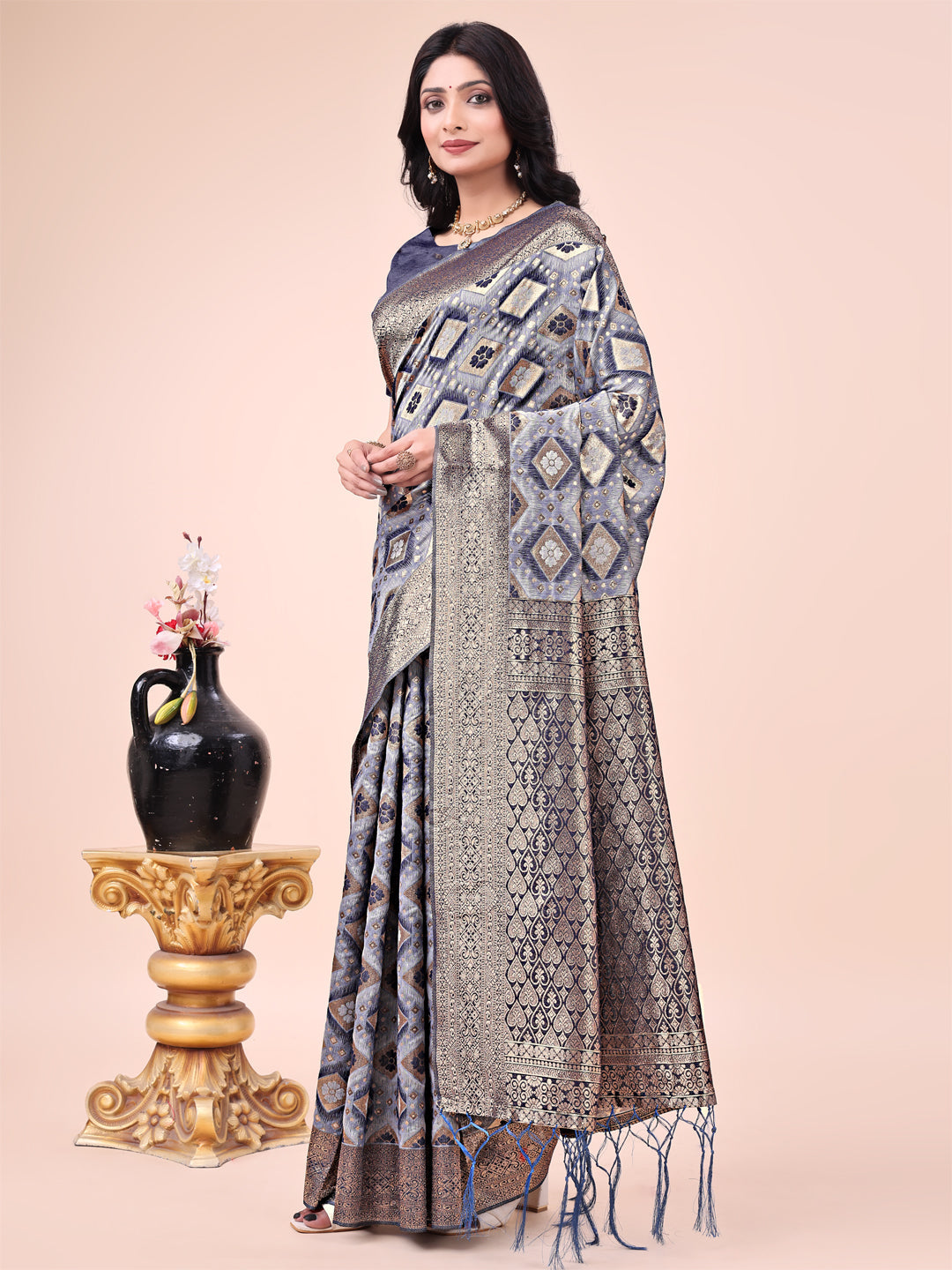 Aanika Women Navy Blue Cotton Saree With UnStiched Blouse - Distacart