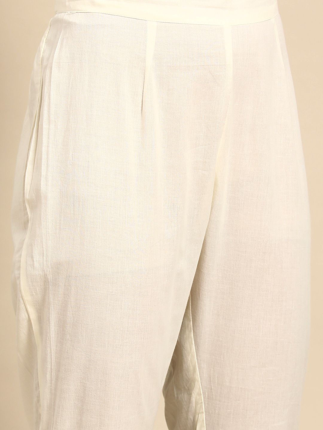 Sangria Women Embroidered Thread Work Pure Cotton Kurta with Trousers & With Dupatta