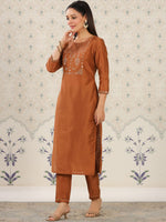 Thumbnail for Ode by House of Pataudi Geometric Embroidered Mirror Work Kurta With Trousers - Distacart