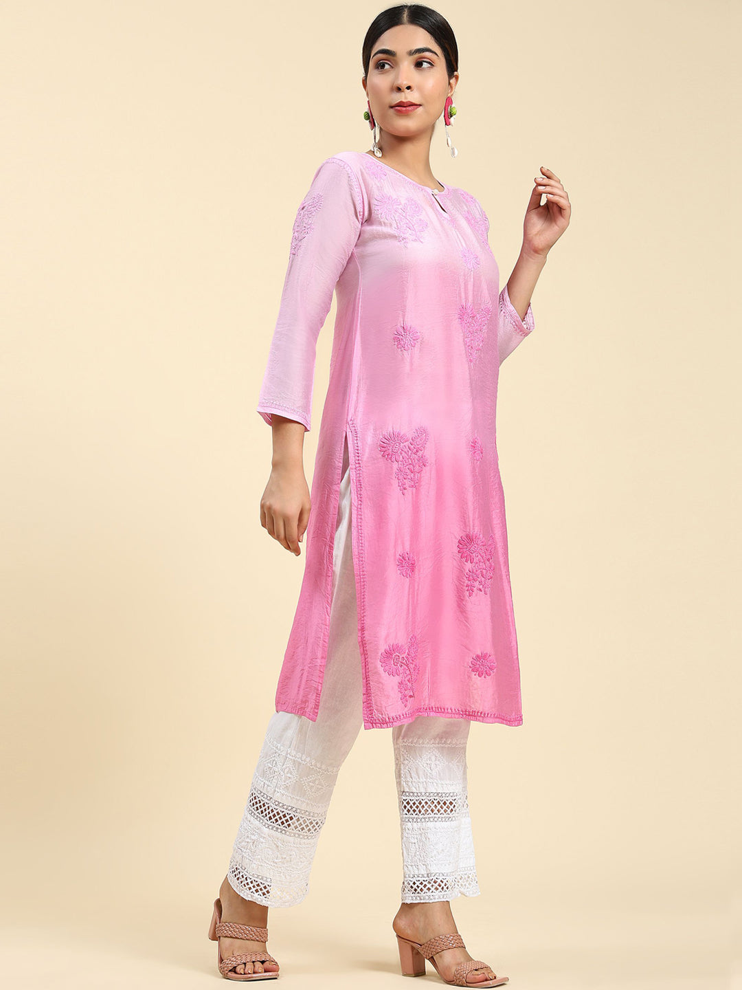 HOUSE OF KARI Floral Chikankari Embroidered Kurta - Distacart