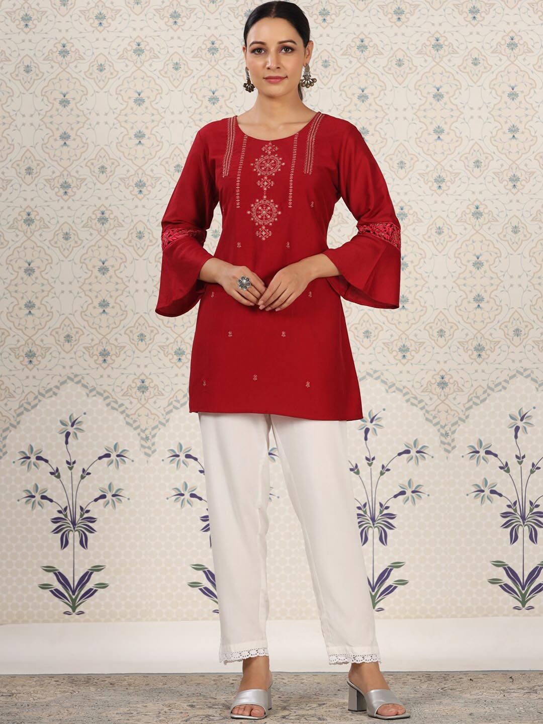 Ode by House of Pataudi Red Ethnic Motifs Embroidered Bell Sleeves Kurta - Distacart