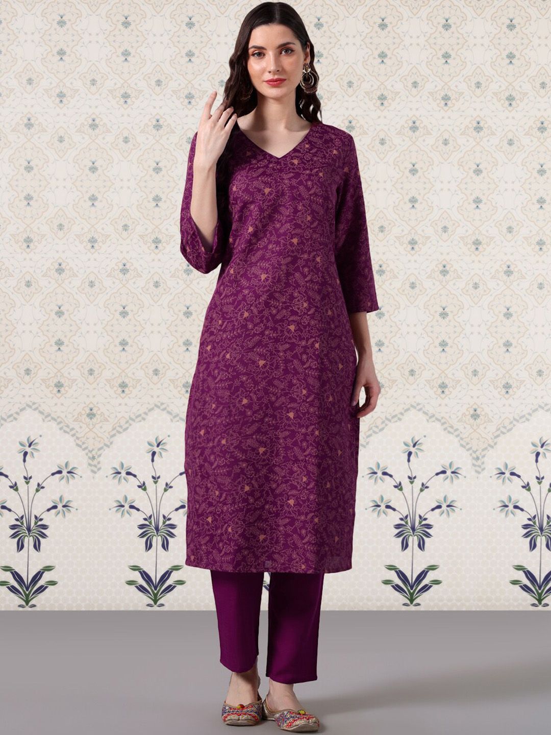 Ode by House of Pataudi V-Neck Floral Printed Kurta With Trousers - Distacart