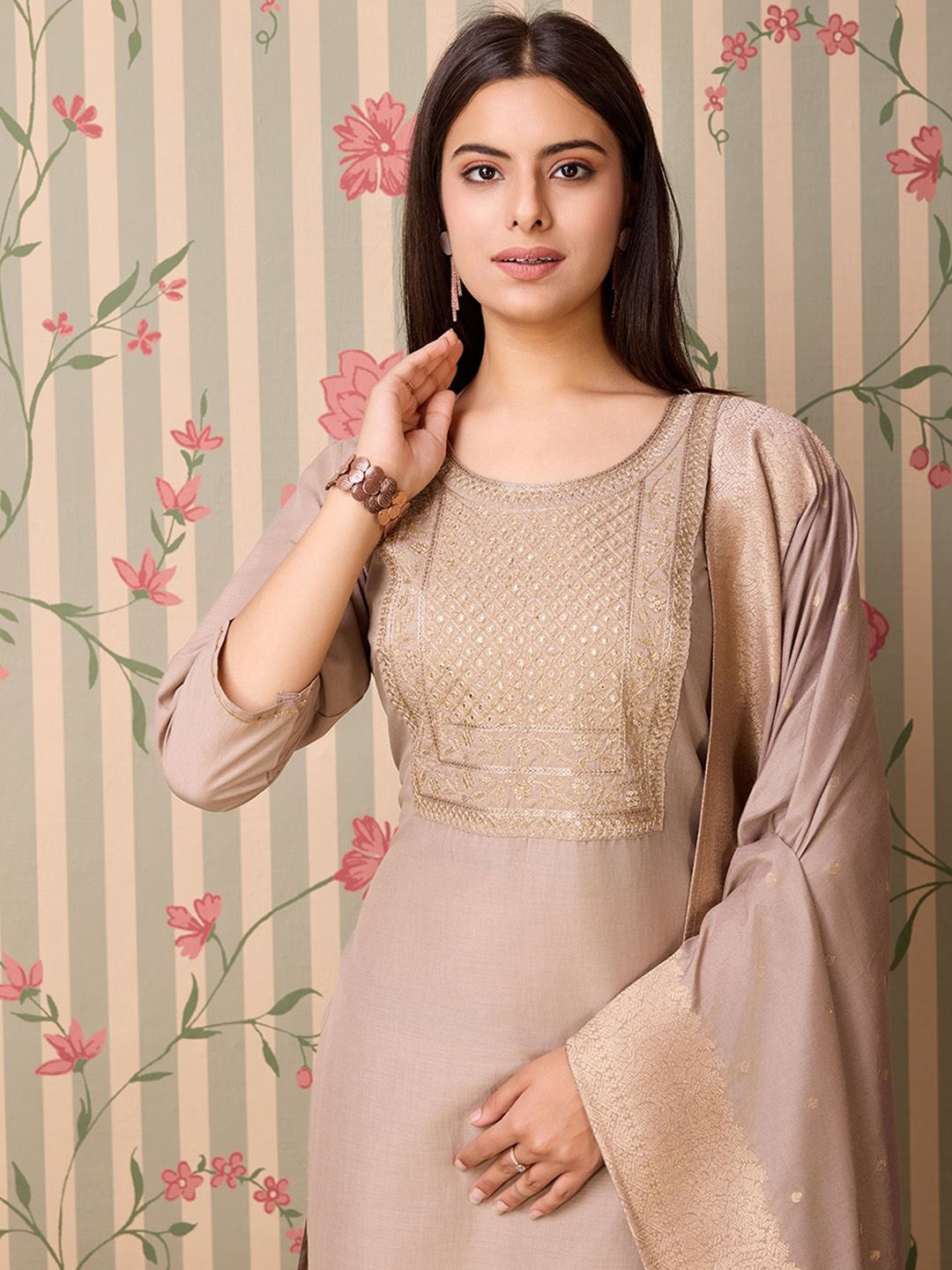 Ode by House of Pataudi Yoke Design Regular Thread Work Kurta with Trousers & With Dupatta - Distacart