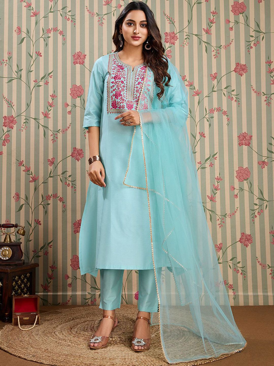 Ode by House of Pataudi Floral Embroidered Notch Neck Kurta With Trousers And Dupatta - Distacart