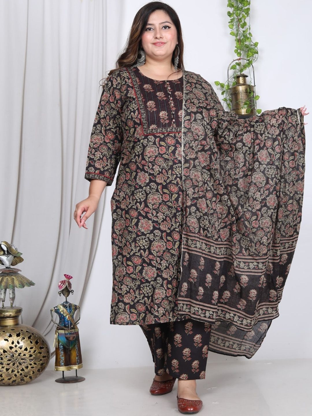 Swasti Floral Printed Regular Pure Cotton Kurta With Trousers & Dupatta - Distacart
