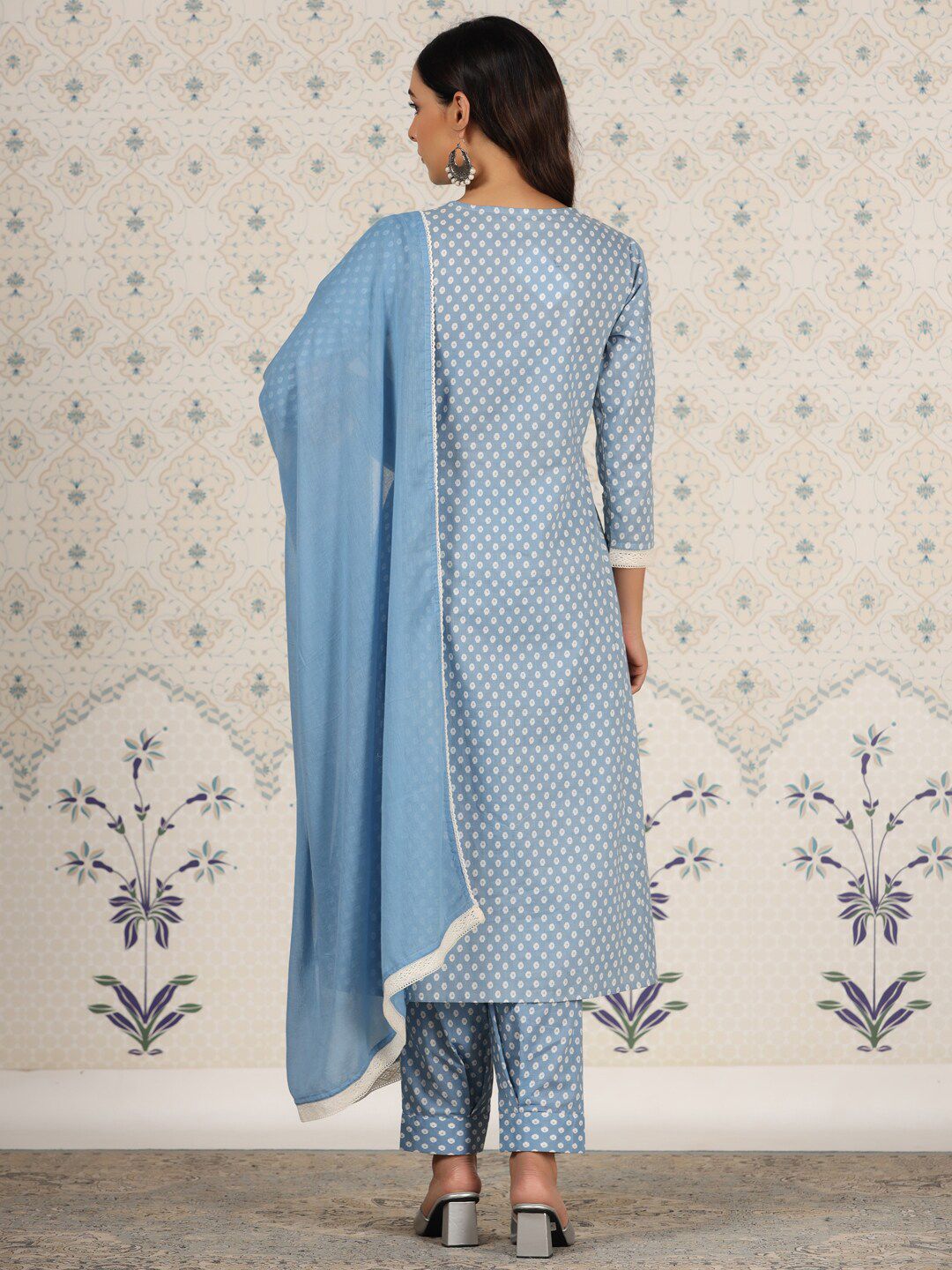 Ode by House of Pataudi Floral Printed Pure Cotton A-Line Kurta & Trousers With Dupatta - Distacart