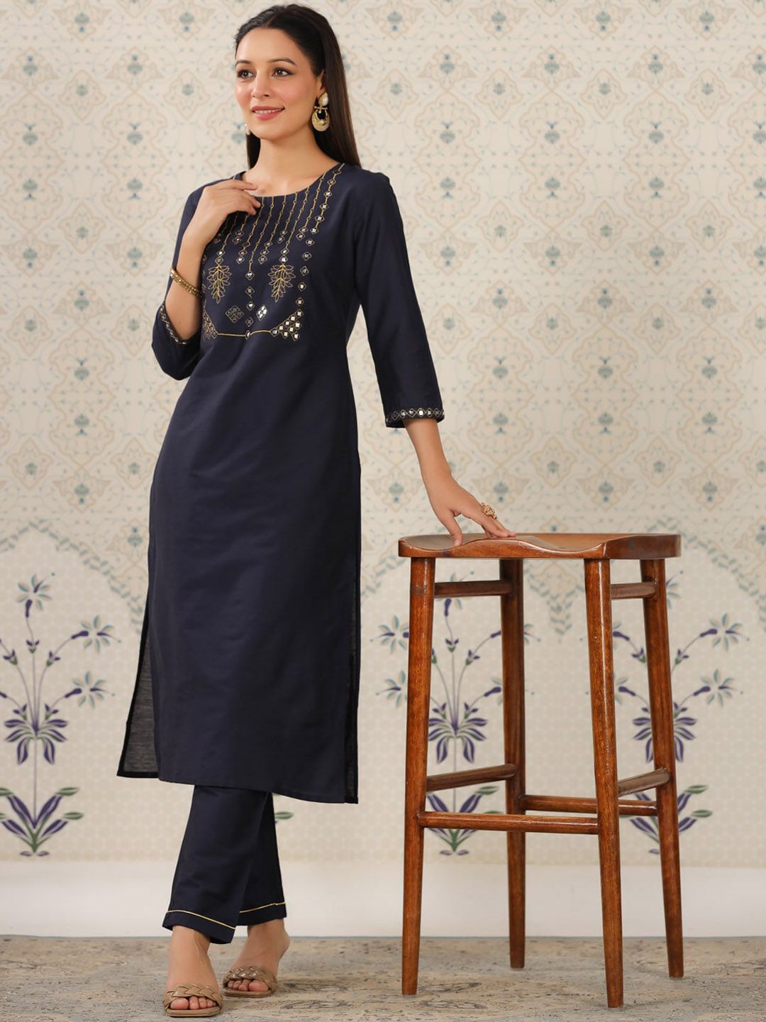 Ode by House of Pataudi Geometric Yoke Design Regular Thread Work Kurta With Trousers - Distacart