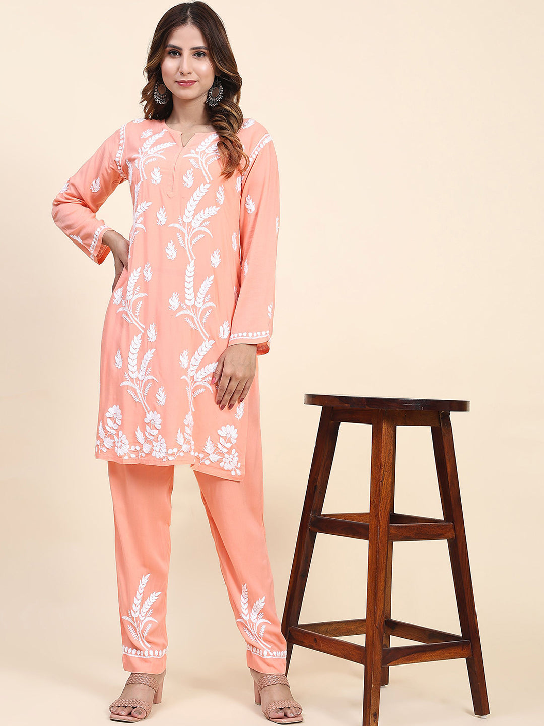HOUSE OF KARI Floral Embroidered Chikankari Pure Cotton Kurta with Trousers - Distacart