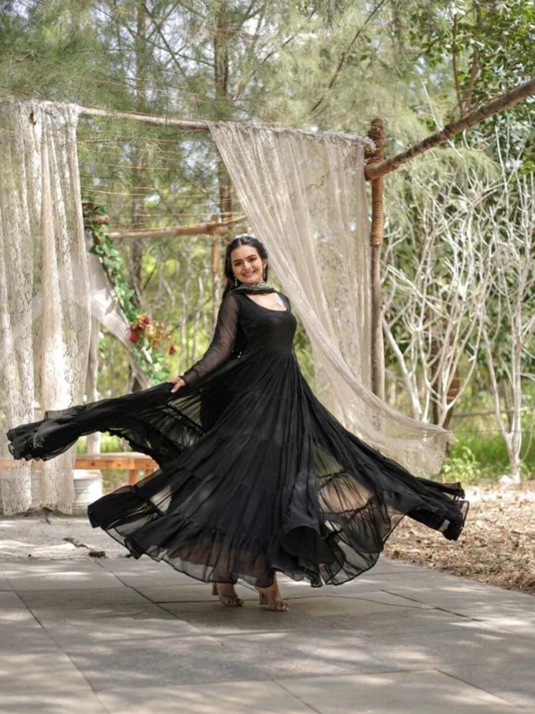Kalini Women Regular Kurta with Pyjamas & With Dupatta