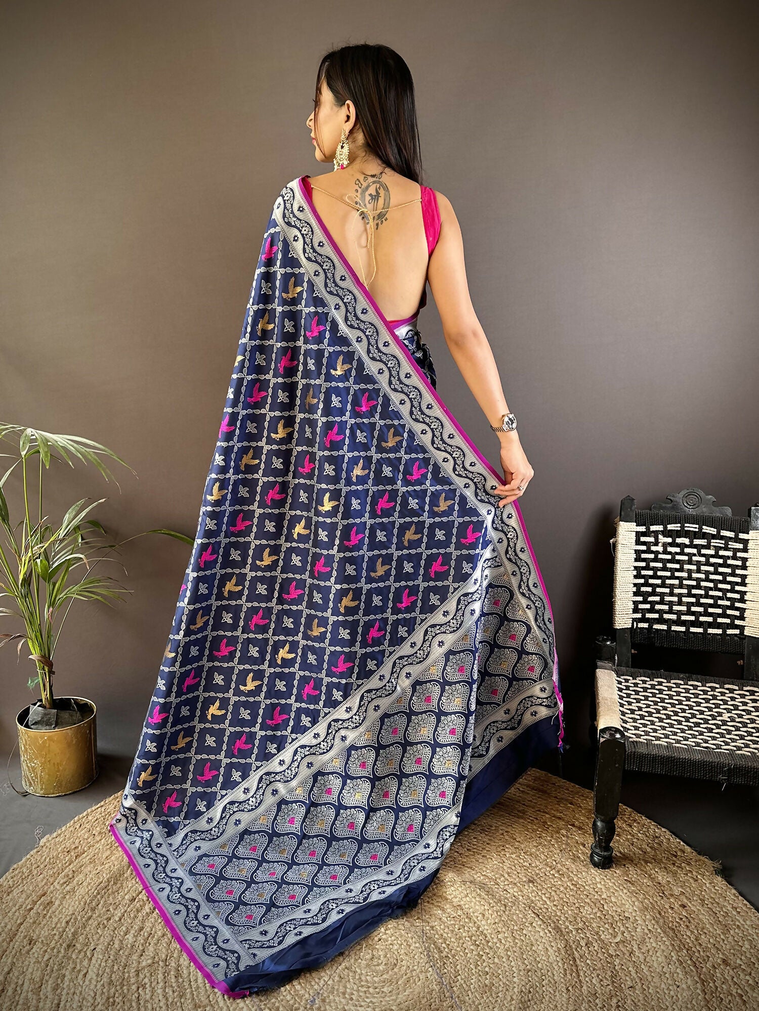 Joban Fashion Royal Blue Jacquard Woven Pattern Lichi Soft Silk Banarasi Saree - Dista