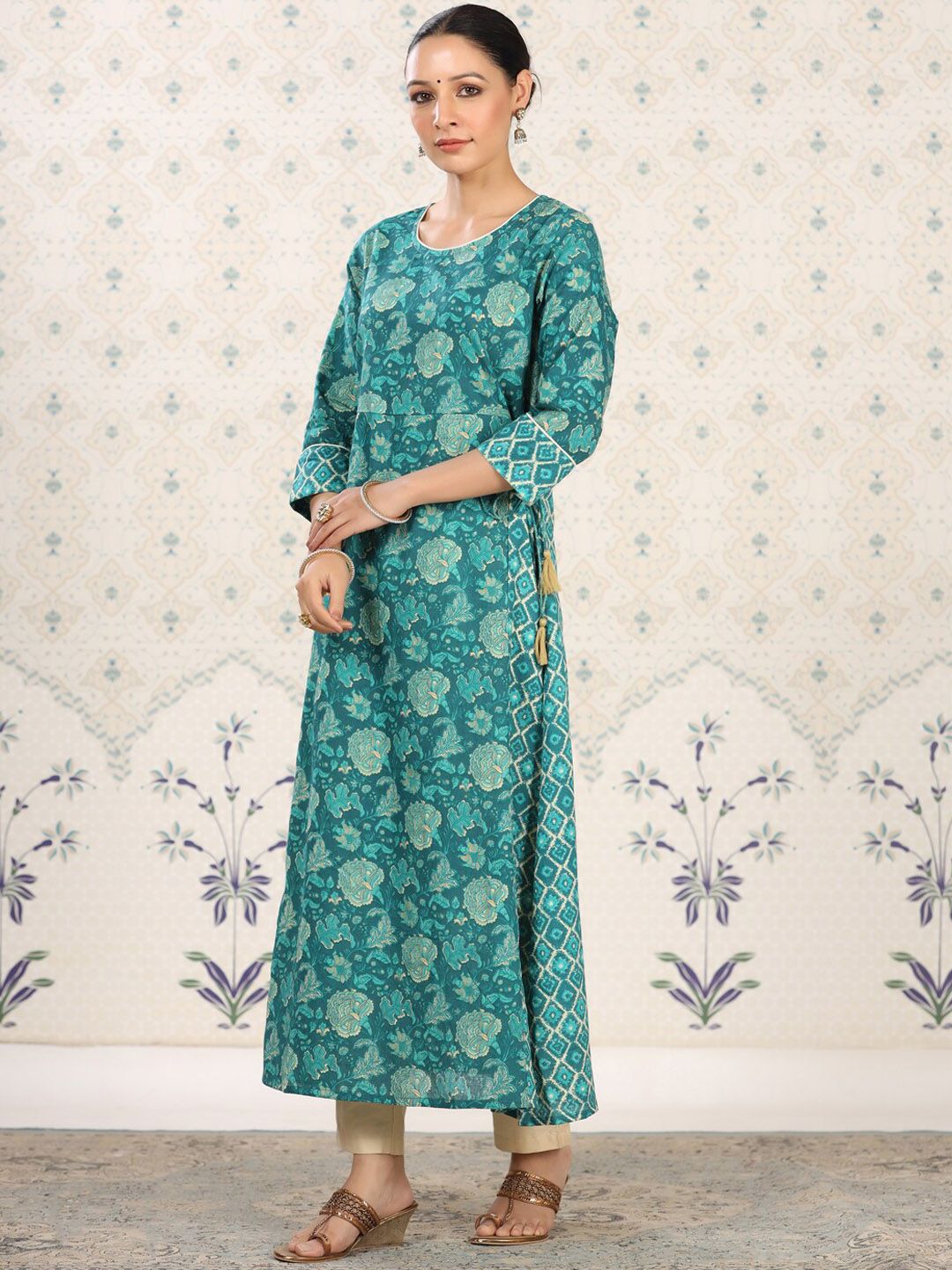 Ode by House of Pataudi Floral Printed Pure Cotton Kurta - Distacart