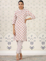 Thumbnail for Ode by House of Pataudi Ethnic Motifs Printed Band Collar Pure Cotton Kurta with Trousers - Distacart