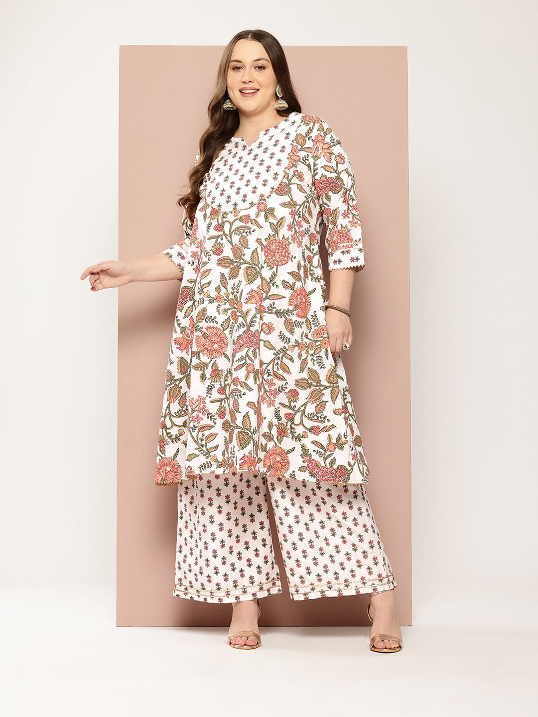 Sztori Plus Size Floral Printed Regular Gotta Patti Kurta with Palazzos - Distacart