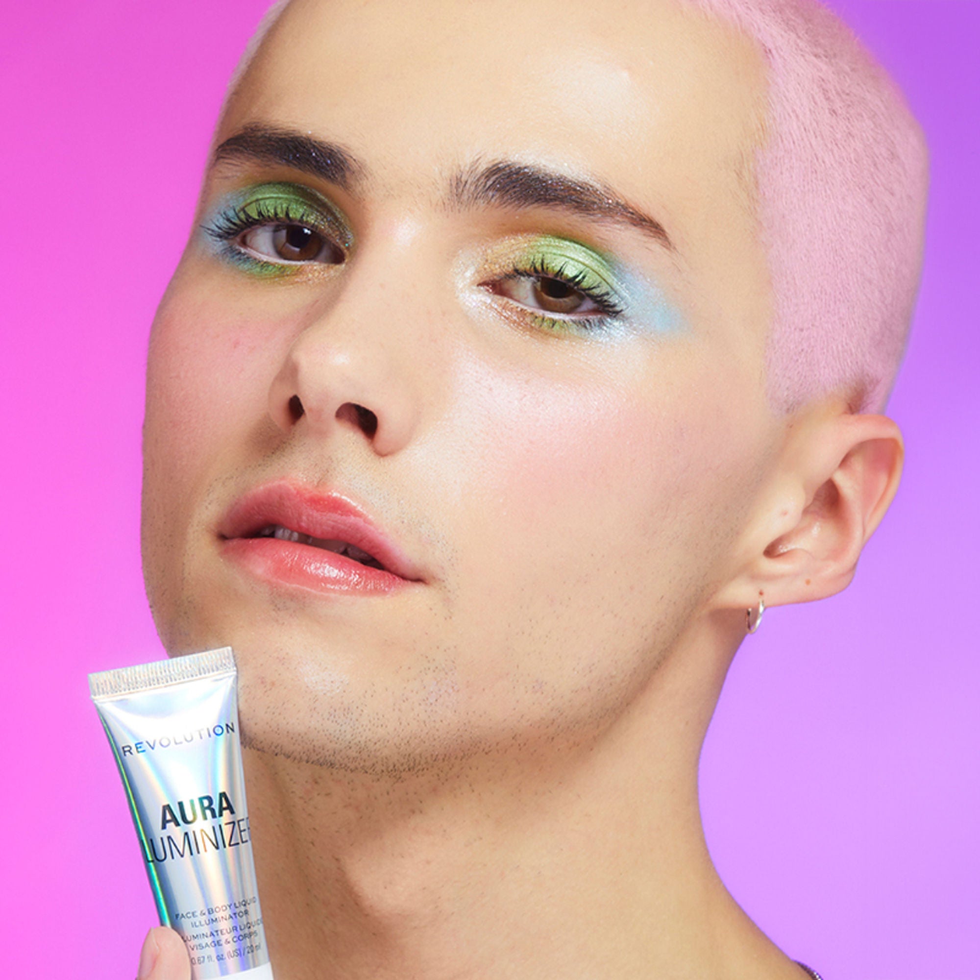 Makeup Revolution Mood Switch Aura Highlighter - Trippin Pink