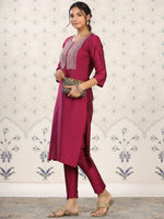 Thumbnail for Ode by House of Pataudi Yoke Design Embroidered Kurta with Trousers - Distacart