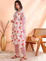 Thumbnail for Ode by House of Pataudi Floral Printed Pure Cotton Kurta with Trousers & Dupatta - Distacart