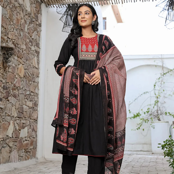 Yufta Black Cotton A Line Gathered Or Pleated Kurta Dupatta Set - Distacart