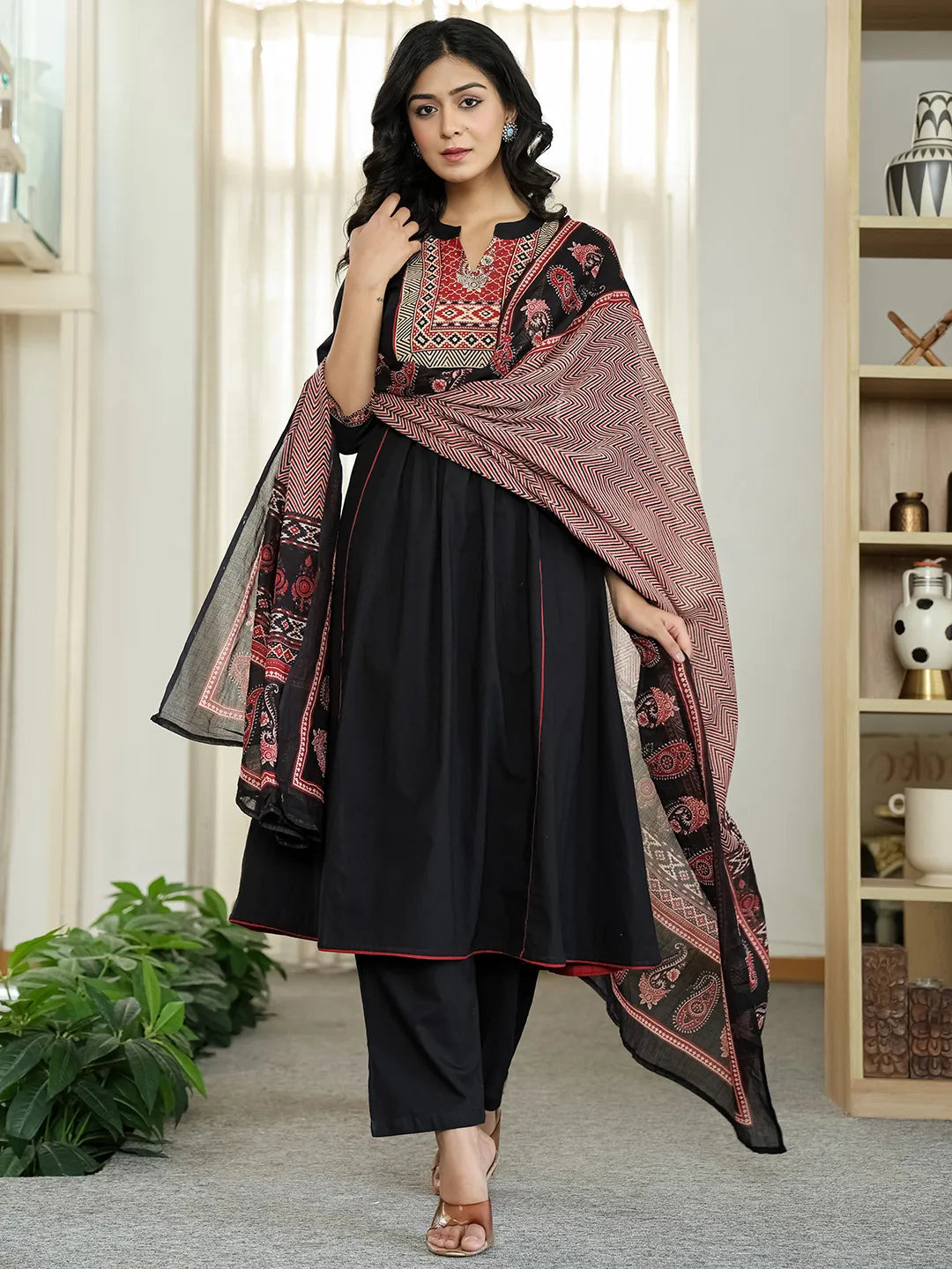 Yufta Black Cotton A Line Mandarin Collar Gathered Kurta Dupatta Set